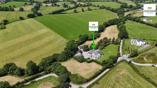 Trewithen Lodge on 5.5 acres & stables, Bonnettstown, Tullaroan Road, Co. Kilkenny