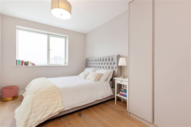 42 Crofton Hall, Hamilton Park, Castleknock, Dublin 15