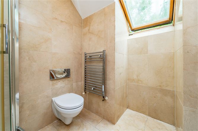 https://photos-a.propertyimages.ie/media/5/7/9/5001975/1764e2b8-f3f6-4a51-b320-c42061e8d2b6_l.jpg