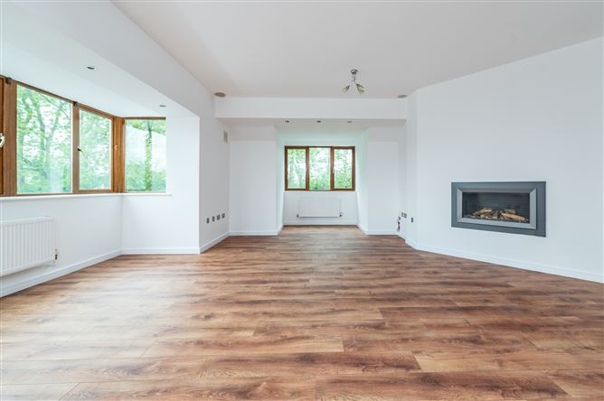https://photos-a.propertyimages.ie/media/5/7/9/5001975/1764e2b8-f3f6-4a51-b320-c42061e8d2b6_l.jpg