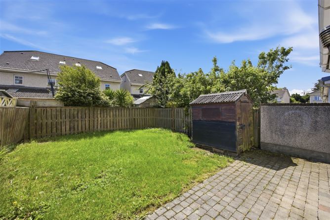 Photo 21 of 22 — 46 Castlemoyne, Balgriffin, Dublin