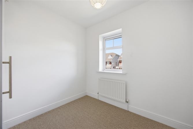 Photo 11 of 22 — 46 Castlemoyne, Balgriffin, Dublin