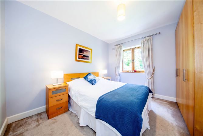 Photo 11 of 19 — 15 Brent House, Clontarf, Dublin 3