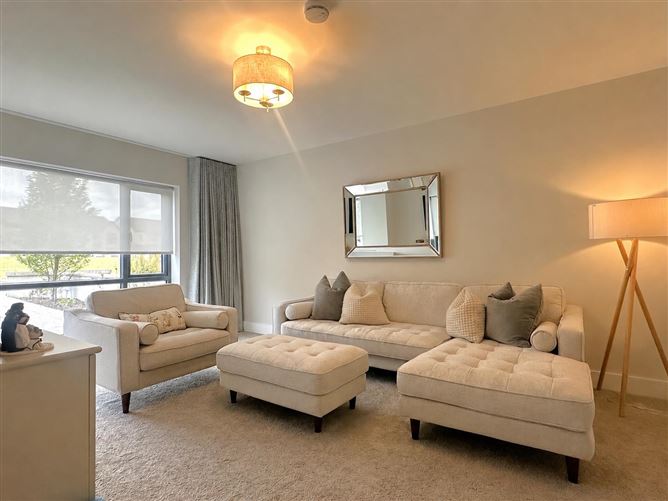 13 AN INSE GHLAS, COAST RD, ORANMORE