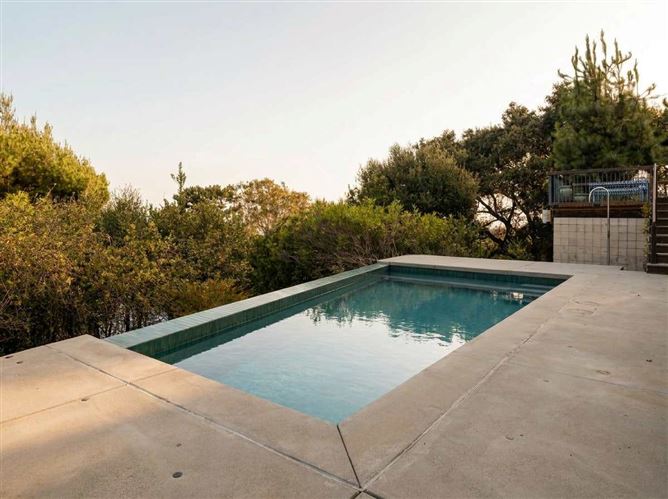 Mulholland Walnut,Los Angeles,California,USA