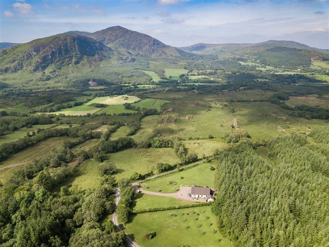 Kennedys Cottage, Cummeen Upper, Kilgarvan, Co. Kerry
