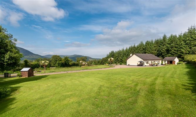 Kennedys Cottage, Cummeen Upper, Kilgarvan, Co. Kerry