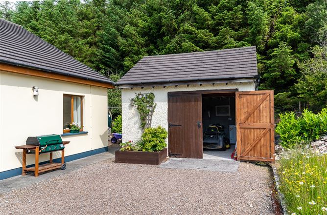 Kennedys Cottage, Cummeen Upper, Kilgarvan, Co. Kerry
