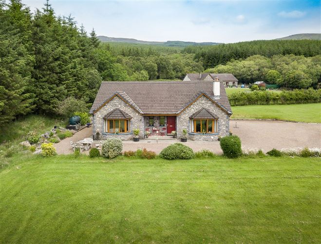 Kennedys Cottage, Cummeen Upper, Kilgarvan, Co. Kerry