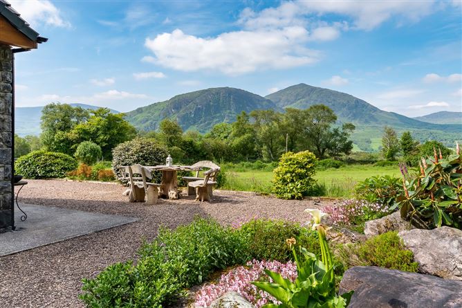 Kennedys Cottage, Cummeen Upper, Kilgarvan, Co. Kerry