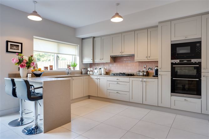 34 Woodbank, Shankill, Dublin 18