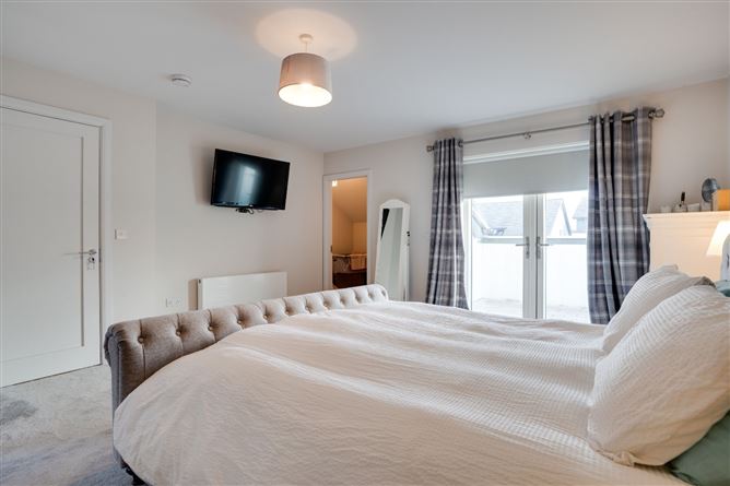 34 Woodbank, Shankill, Dublin 18