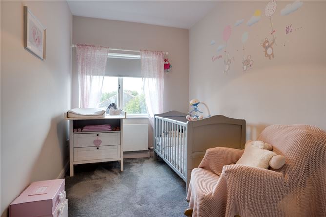 34 Woodbank, Shankill, Dublin 18