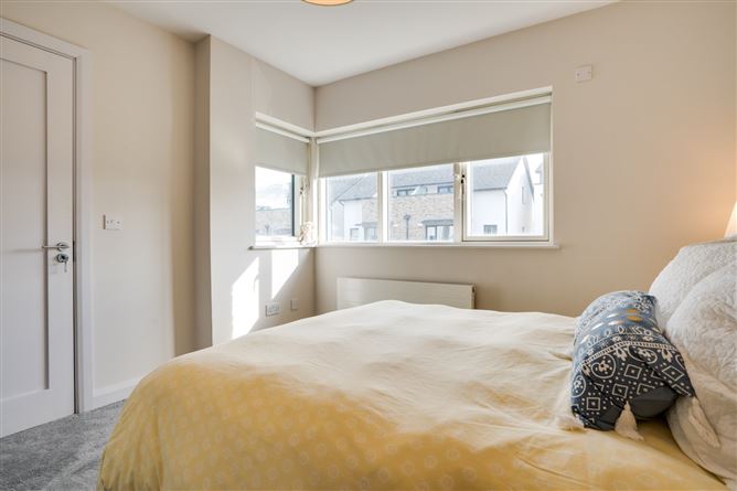 34 Woodbank, Shankill, Dublin 18