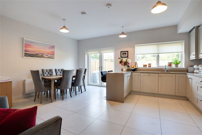 34 Woodbank, Shankill, Dublin 18