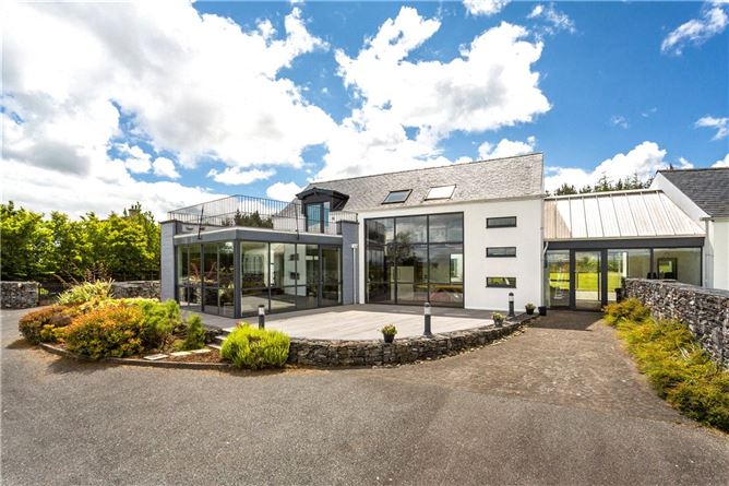 Moorfield Lodge, Aughnagaddy, Ramelton, Co. Donegal
