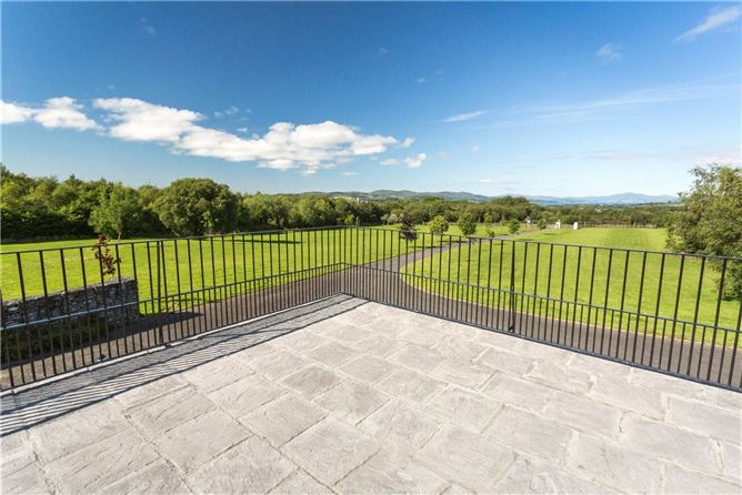 Moorfield Lodge, Aughnagaddy, Ramelton, Co. Donegal