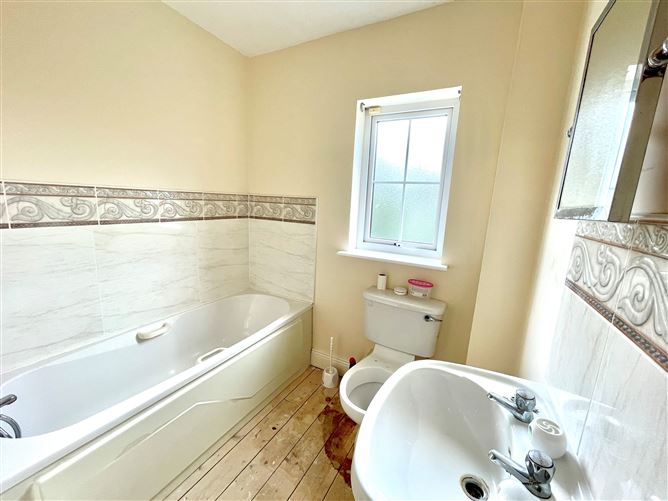 18 Saint John's Avenue, Saint John's Grove, Naas, Co. Kildare, Naas, Kildare