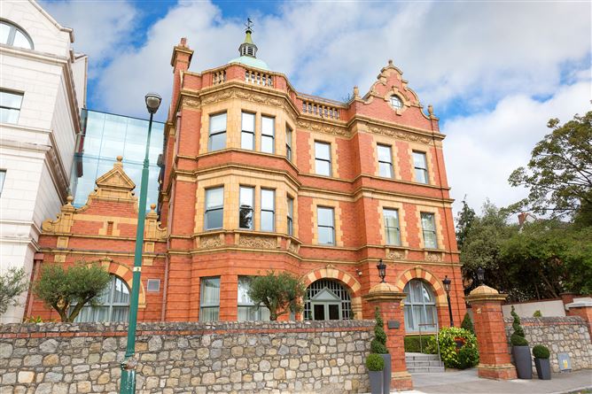 73 Lower Baggot Street, Baggot Street, Dublin 2