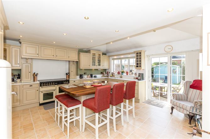 12 Tudor Court, Malahide,   County Dublin