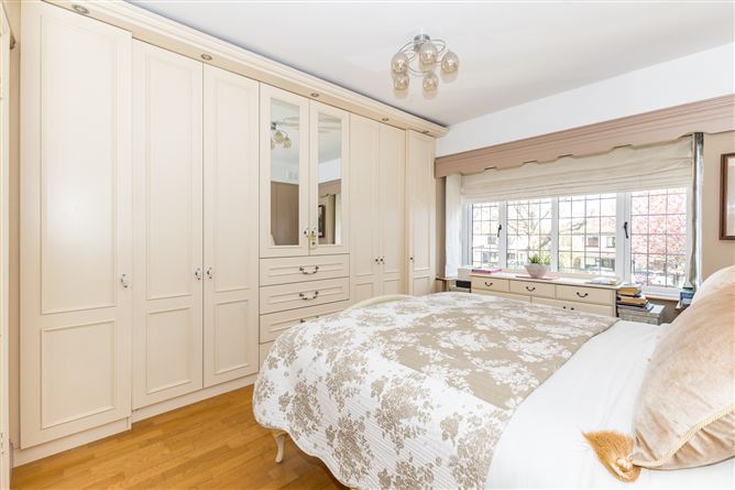 12 Tudor Court, Malahide,   County Dublin