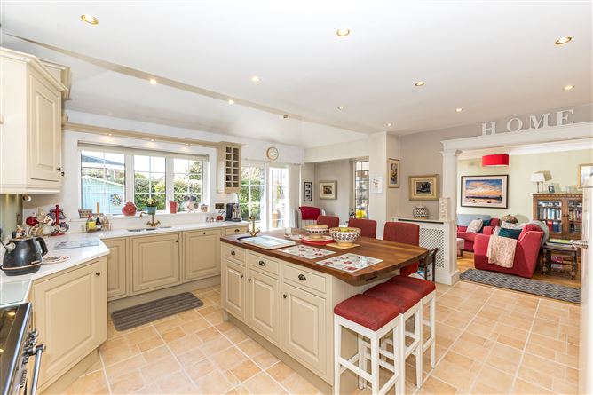 12 Tudor Court, Malahide,   County Dublin