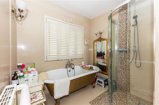 12 Tudor Court, Malahide,   County Dublin