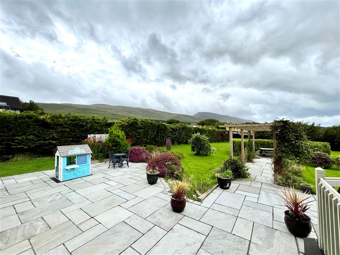 Hillcrest, Tonavane, Tralee, Kerry