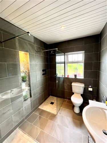 Hillcrest, Tonavane, Tralee, Kerry