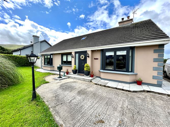 Hillcrest, Tonavane, Tralee, Kerry