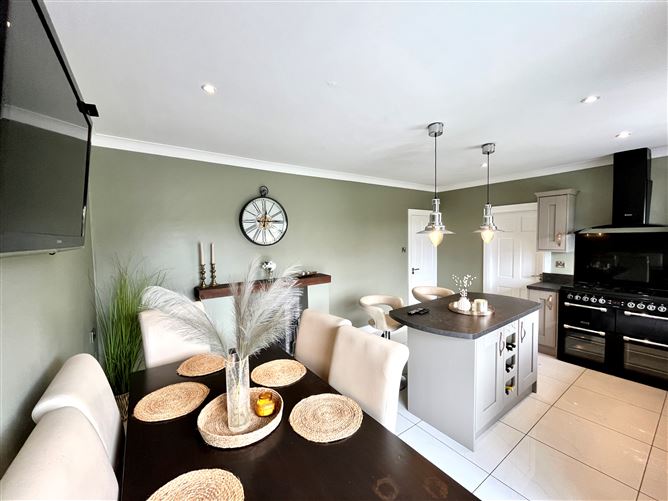 Hillcrest, Tonavane, Tralee, Kerry