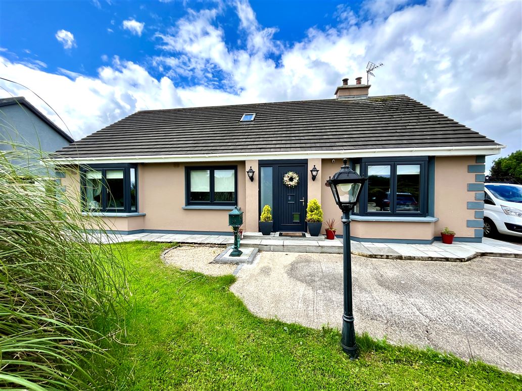 Hillcrest, Tonavane, Tralee, Kerry