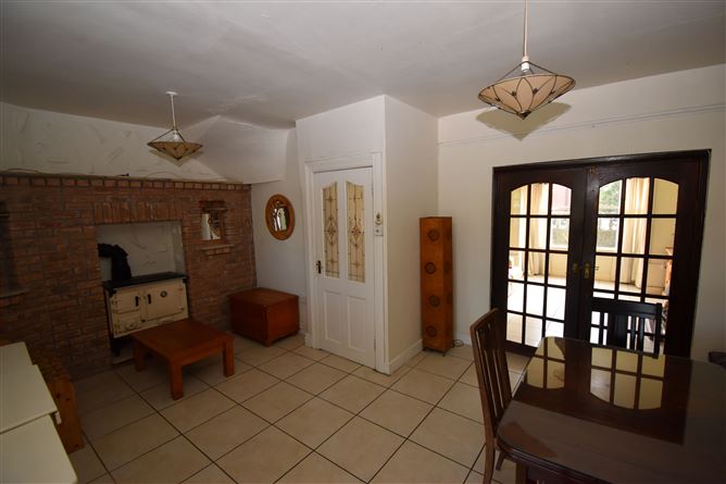 Cascia Ville, 15 Marble Hall Park, Ballinlough, Cork