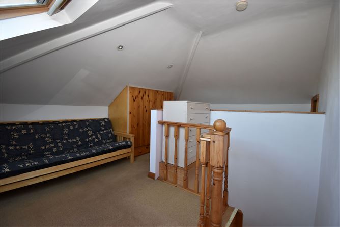 Cascia Ville, 15 Marble Hall Park, Ballinlough, Cork