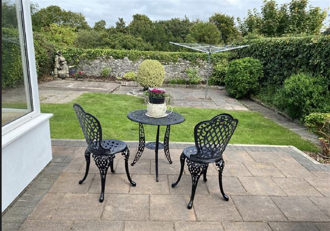 Cascia Ville, 15 Marble Hall Park, Ballinlough, Cork
