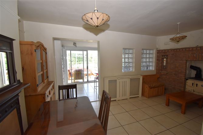 Cascia Ville, 15 Marble Hall Park, Ballinlough, Cork