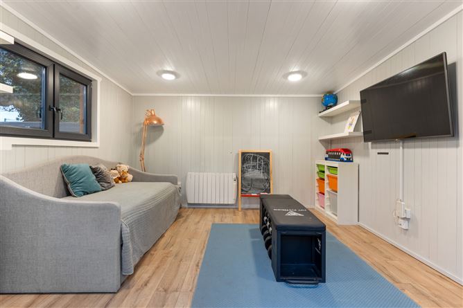 24 Windsor Park, Monkstown, Co. Dublin