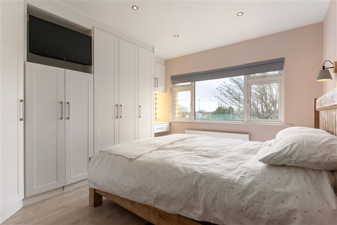 24 Windsor Park, Monkstown, Co. Dublin