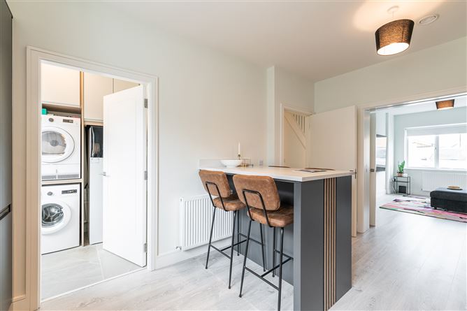 2 Clay Farm Lawn, Leopardstown, Dublin 18