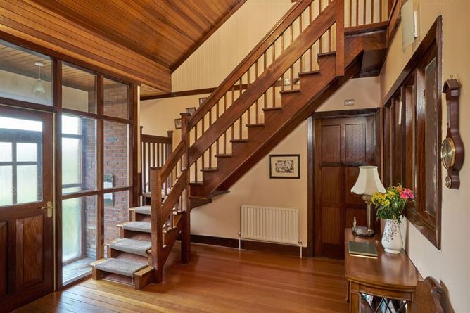https://photos-a.propertyimages.ie/media/5/8/0/4904085/4c623c0a-320d-4d96-9c7e-d2acbbff4cb1_l.jpg