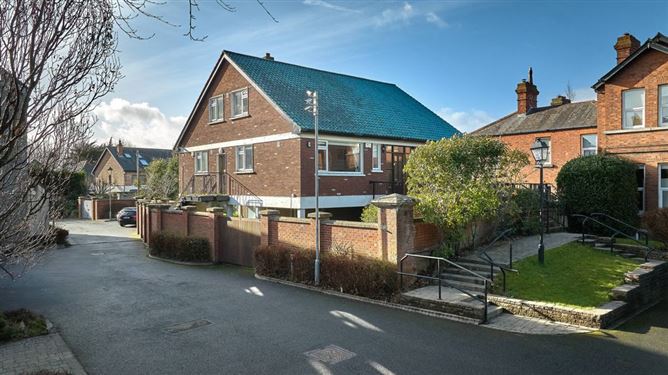 https://photos-a.propertyimages.ie/media/5/8/0/4904085/4c623c0a-320d-4d96-9c7e-d2acbbff4cb1_l.jpg