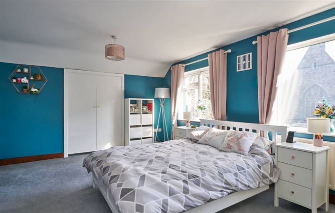 https://photos-a.propertyimages.ie/media/5/8/0/4904085/4c623c0a-320d-4d96-9c7e-d2acbbff4cb1_l.jpg
