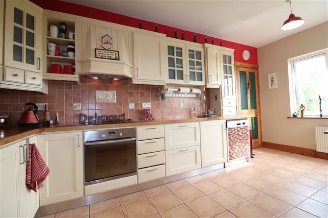 Farranhill House, Inchamore, Ballina, Tipperary