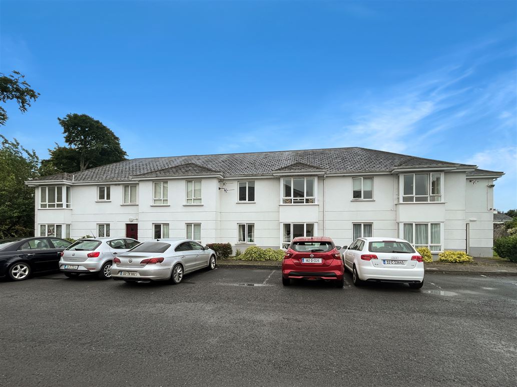 18 Nenagh Manor Retirement Apartments, Nenagh, Co. Tipperary