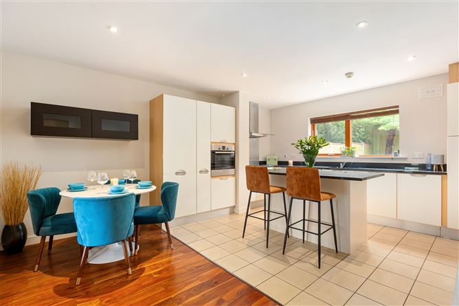 18 Ticknock Grove, Ticknock Hill, Sandyford, Dublin 18