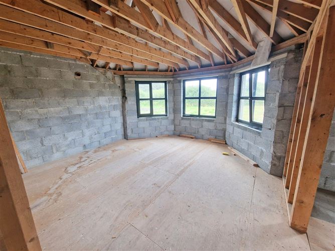 Photo 14 of 23 — Beneden, Caherea, Lissycasey, Ennis, Co. Clare