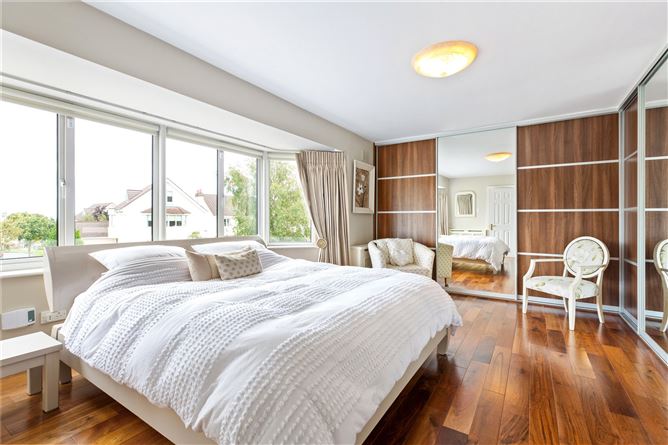 16 Stepaside Park, Stepaside, Dublin 18