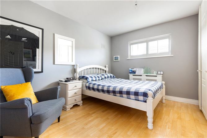 16 Stepaside Park, Stepaside, Dublin 18