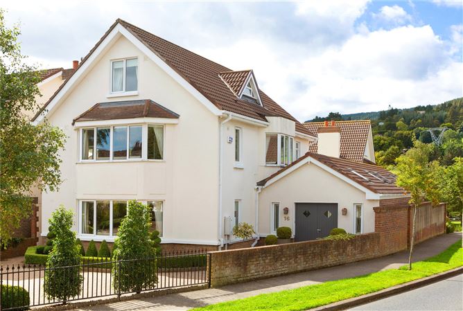 16 Stepaside Park, Stepaside, Dublin 18