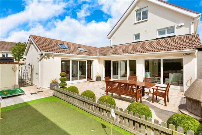 16 Stepaside Park, Stepaside, Dublin 18